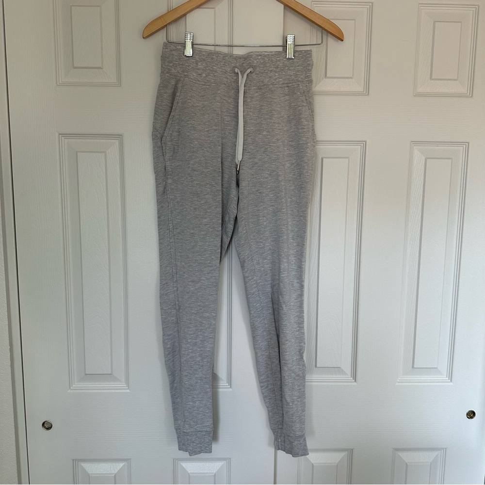 Lululemon light gray joggers